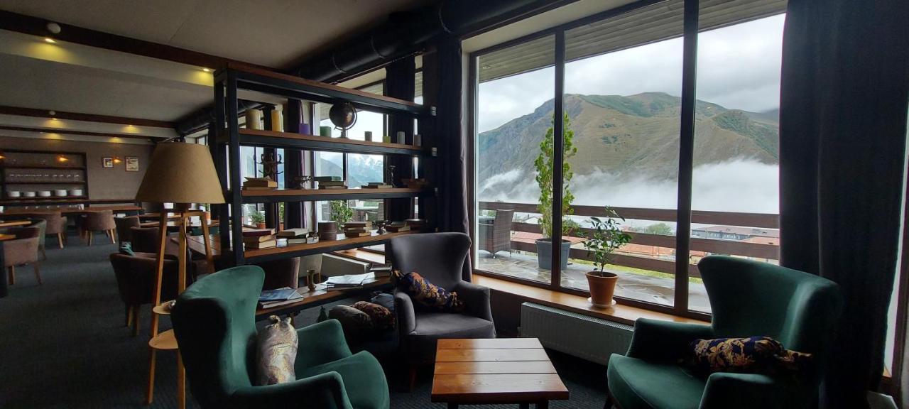 Alpine Lounge Boutique Hotel Stepantsminda Exterior photo