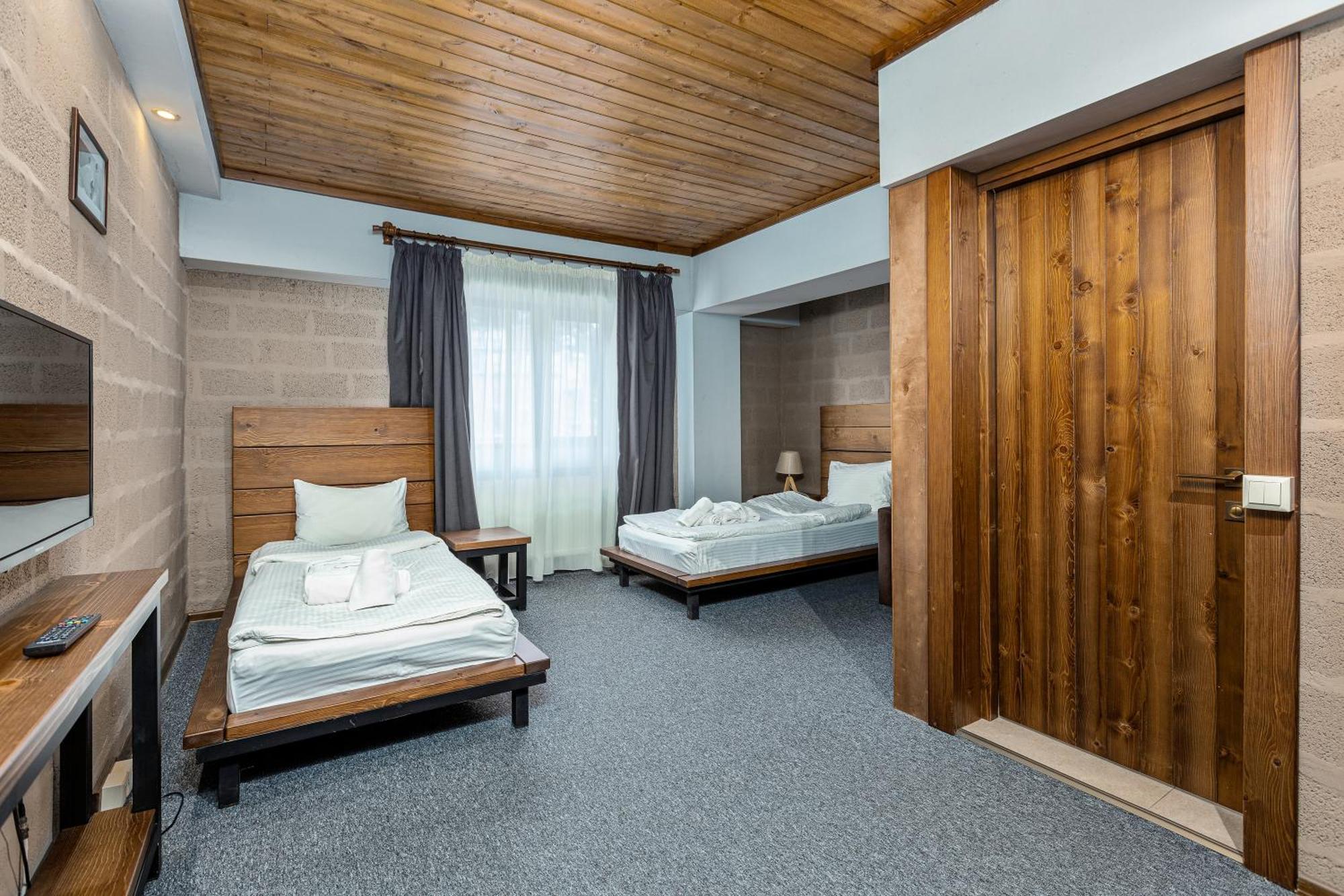 Alpine Lounge Boutique Hotel Stepantsminda Room photo