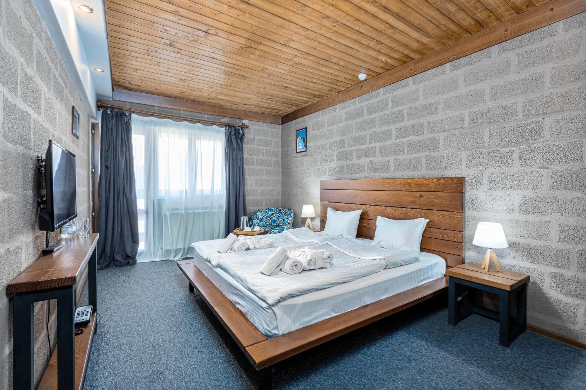 Alpine Lounge Boutique Hotel Stepantsminda Room photo