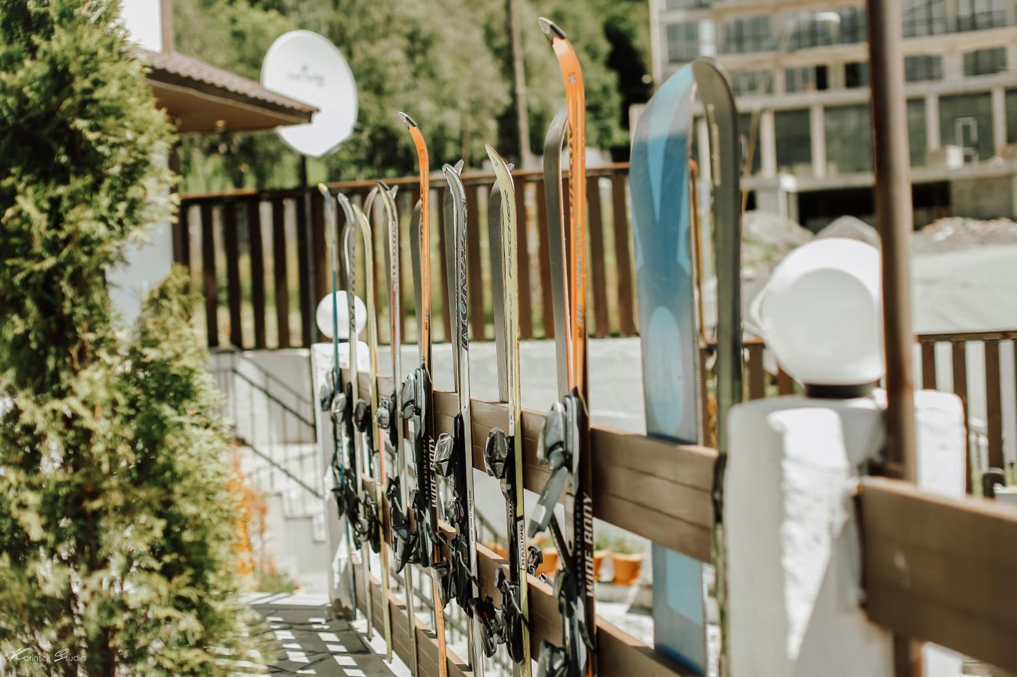 Alpine Lounge Boutique Hotel Stepantsminda Exterior photo